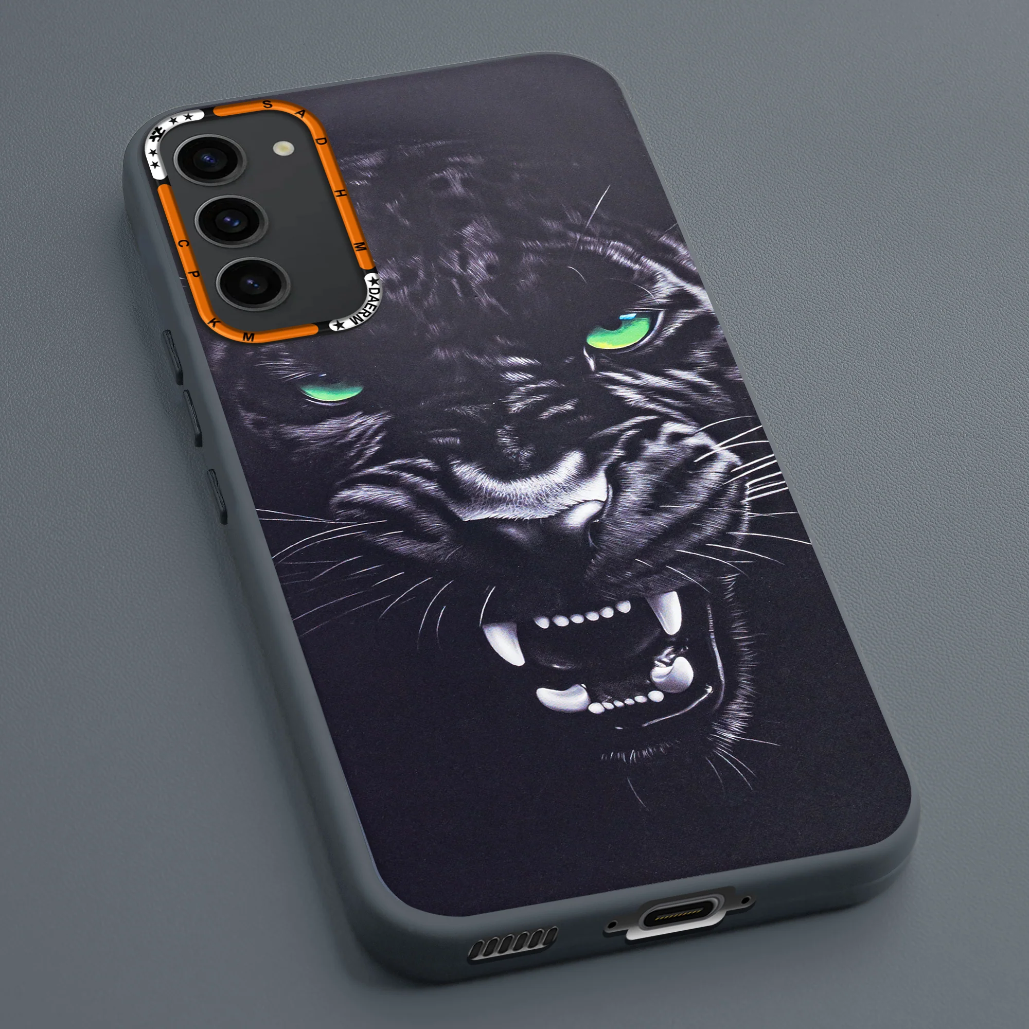 Dark Aesthetic Wild Animal Printed Back Cases For Samsung S23 5G - Image 5